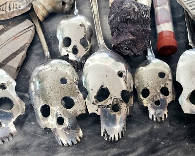 TomSale-skull-spoons